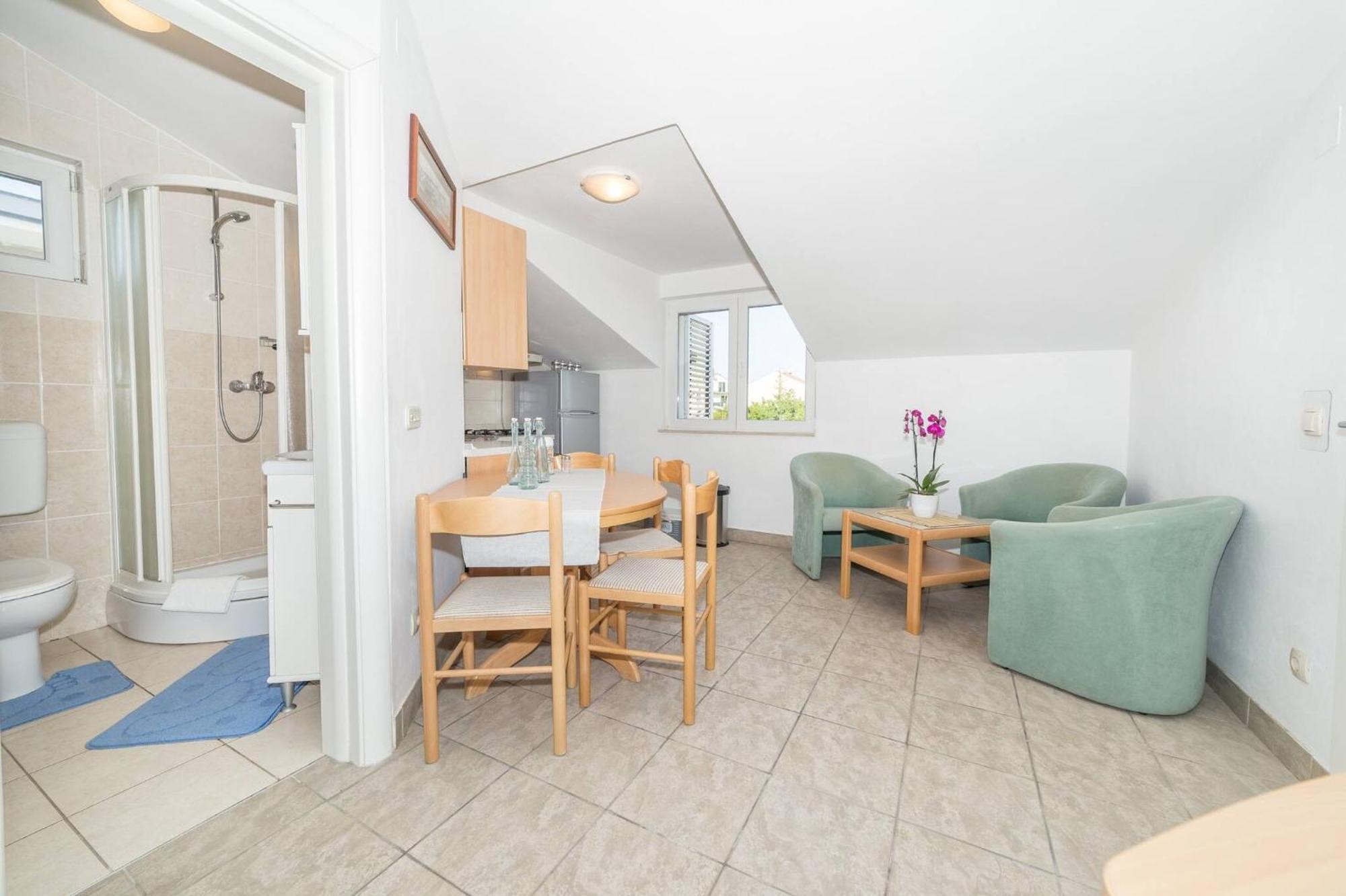 Nikol Apartment Vodice Exterior photo
